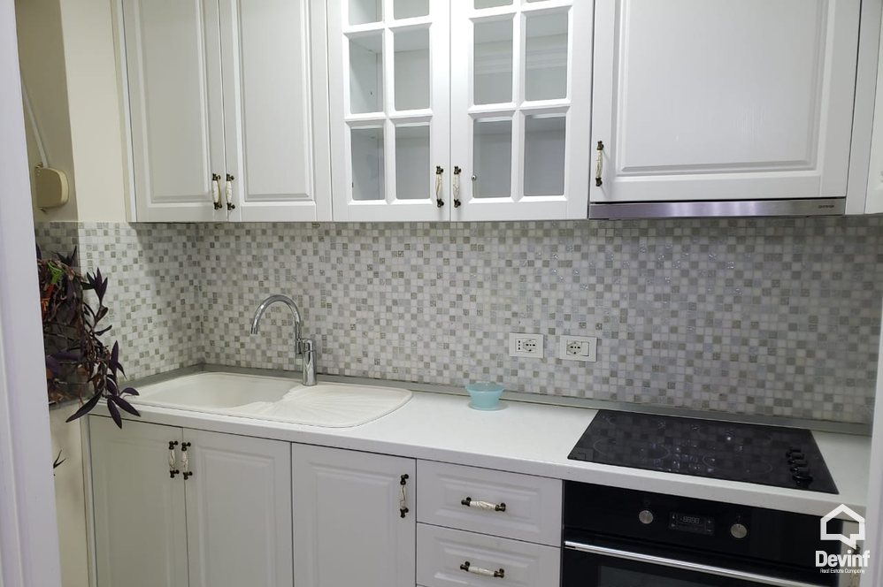 Tirane Qera Apartament 2+1+A Apartament ne Rr. Kavajes apartament