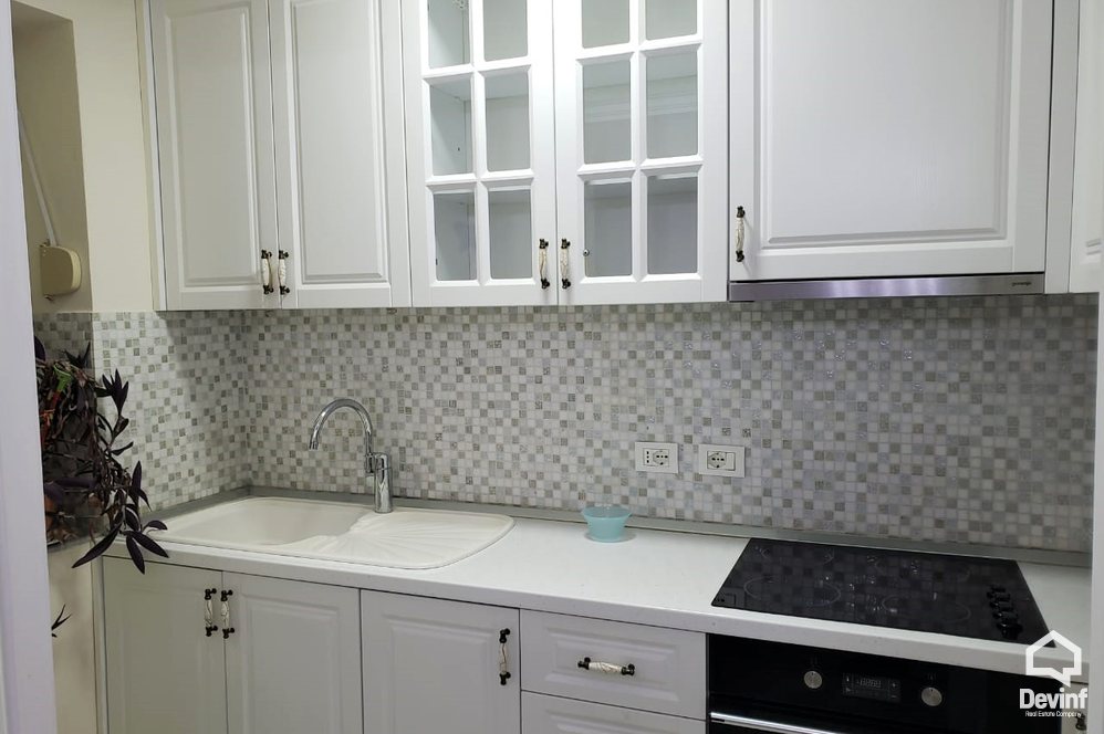 Tirane Qera Apartament 2+1+A Apartament ne Rr. Kavajes apartament