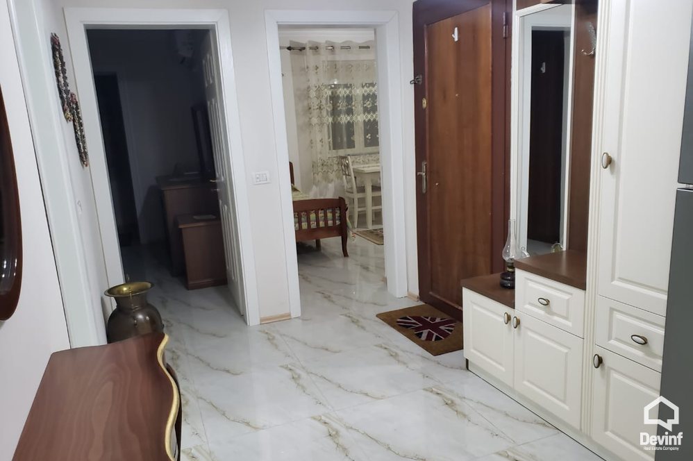 Tirane Qera Apartament 2+1+A Apartament ne Rr. Kavajes apartament