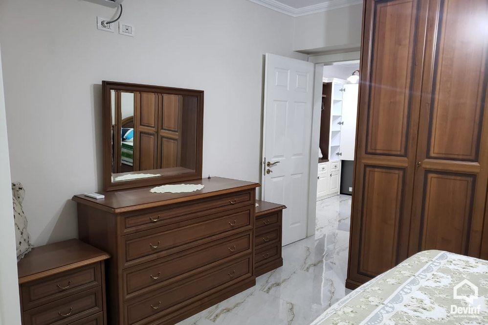 Tirane Qera Apartament 2+1+A Apartament ne Rr. Kavajes apartament