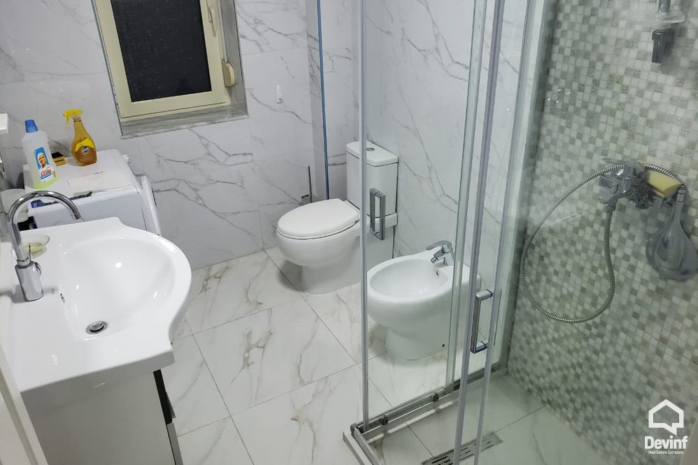 Tirane Qera Apartament 2+1+A Apartament ne Rr. Kavajes apartament
