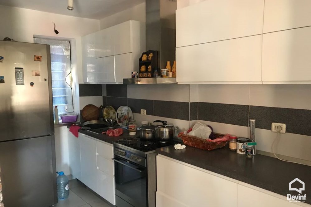 Tirane Shitje Apartament 3+1+A Prane GJimnazit Sami Frasheri apartament
