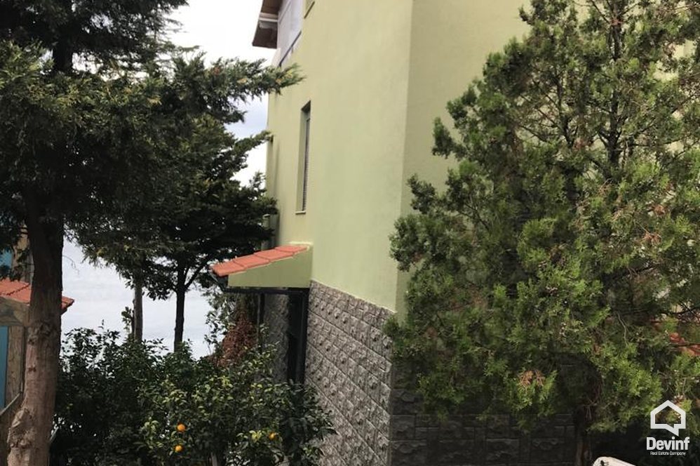 Vlore Shitje Vile 4+1+G Vila ndodhet ne Vlore bregdet kompleks rezidencial