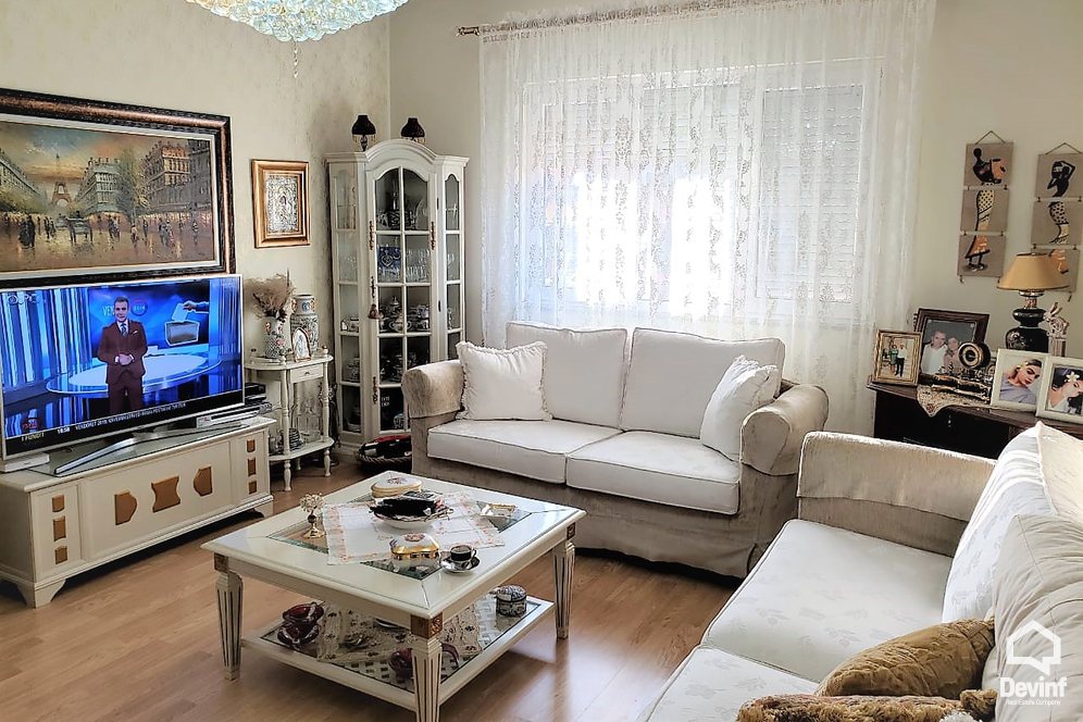 Tirane Shitje Apartament 2+1+A Rruga Frosina Plaku, prane shkolles Naim Frasheri apartament