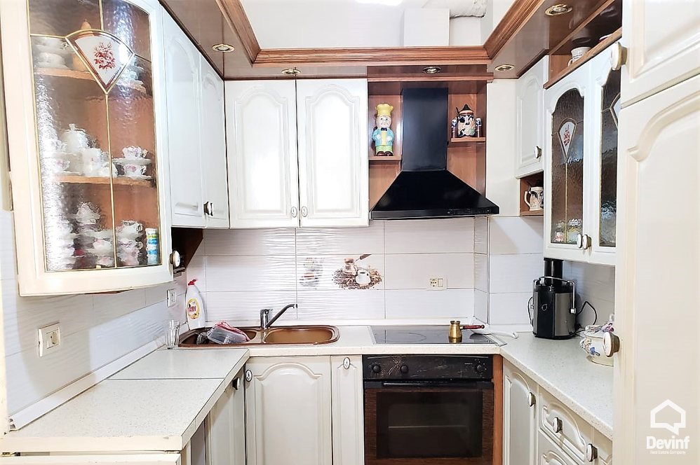 Tirane Shitje Apartament 2+1+A Rruga Frosina Plaku, prane shkolles Naim Frasheri apartament