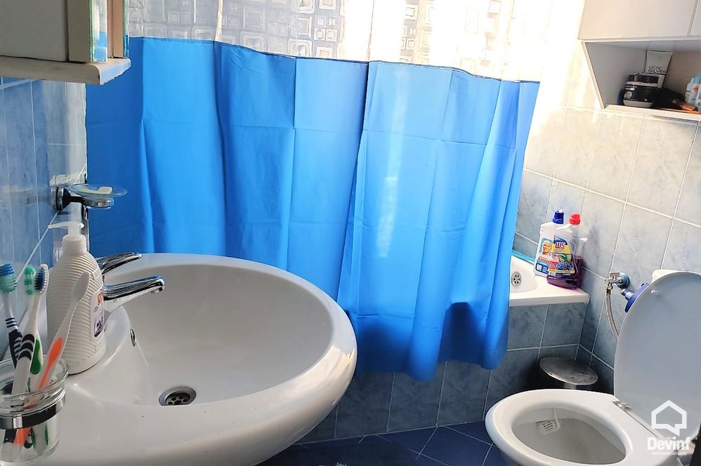 Tirane Shitje Apartament 2+1+A Rruga Frosina Plaku, prane shkolles Naim Frasheri apartament