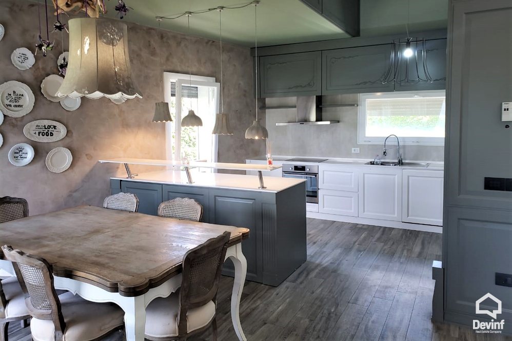 Tirane Qera Vile 3+1+G Ne nje kompleks residencial prane TEG vile kompleks rezidencial