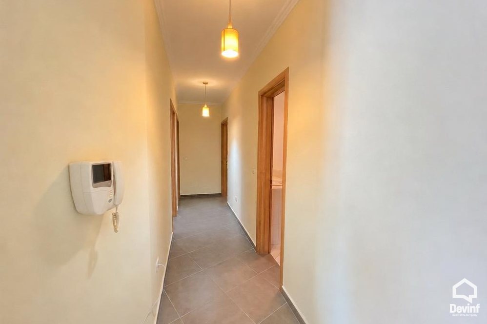 Tirane Shitje Apartament 3+1 Rruga e Bogdaneve apartament