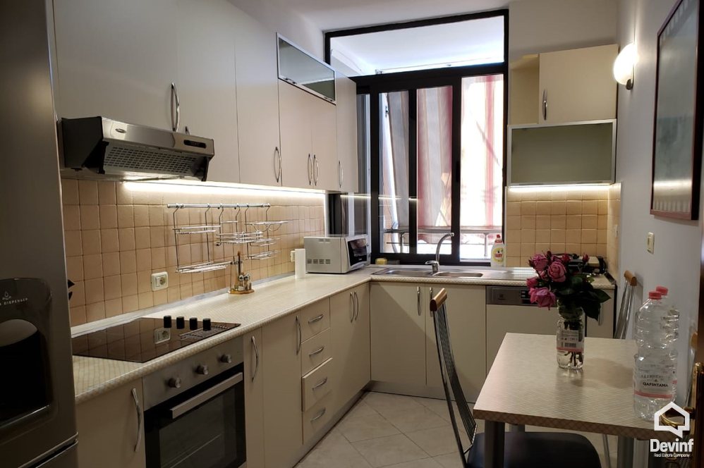 Tirane Qera Apartament 2+1 Ne qender te Tiranes prane Qendres Toptani apartament