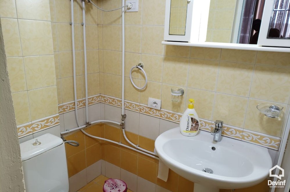 Tirane Qera Apartament 2+1 Ne qender te Tiranes prane Qendres Toptani apartament