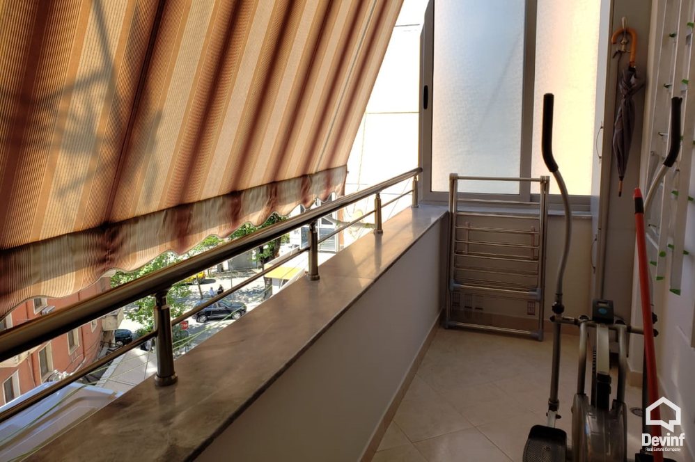 Tirane Qera Apartament 2+1 Ne qender te Tiranes prane Qendres Toptani apartament