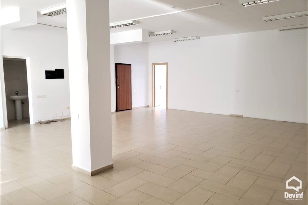 Tirane Qera Zyre  Zyre prane Ambasades se Shteteve te Bashkuara Te Amerikes, ne Rr. Elbasanir zyre