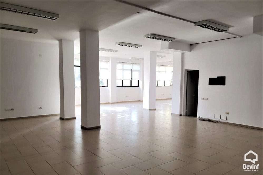 Tirane Qera Zyre  Zyre prane Ambasades se Shteteve te Bashkuara Te Amerikes, ne Rr. Elbasanir zyre