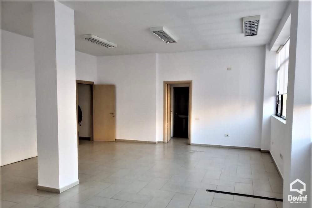 Tirane Qera Zyre  Zyre prane Ambasades se Shteteve te Bashkuara Te Amerikes, ne Rr. Elbasanir zyre