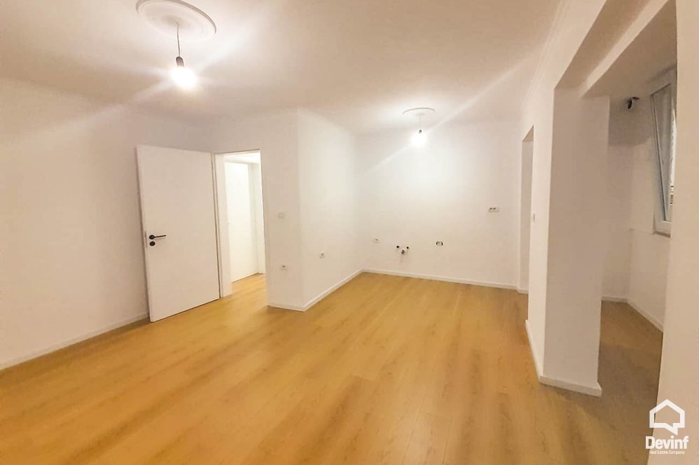 Tirane For Sale Apartment 1+1+A Avni Rustemi Square, New Bazaar Apartment