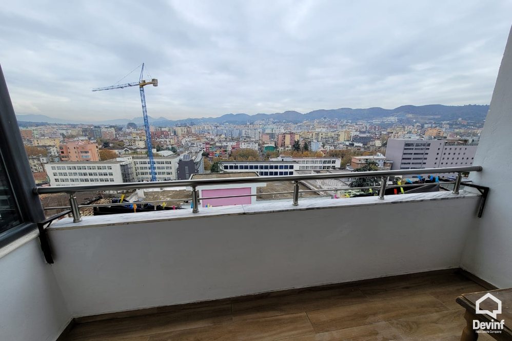 Tirane Qera Apartament 2+1+A Apartament prane Universitetit Mesdhetar apartament