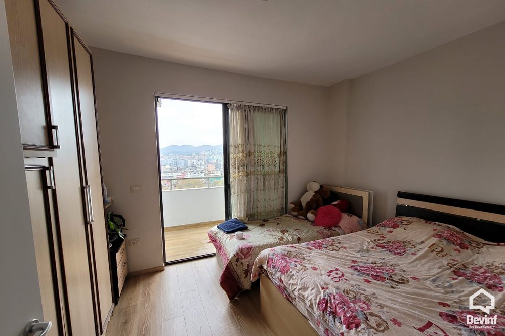 Tirane Qera Apartament 2+1+A Apartament prane Universitetit Mesdhetar apartament