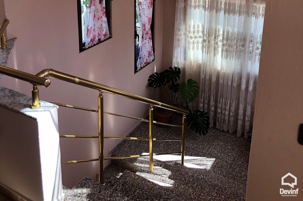 Tirane Shitje Vile Me shume se 4 dhoma Vile ne Koder-Kamez prane Institutit Bujqesor vile