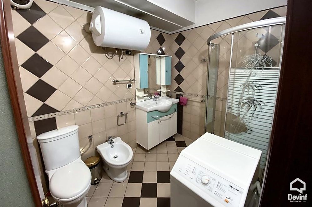 Tirane Qera Apartament 1+1+A Apartament prane Gjimnazit Sami Frasheri apartament