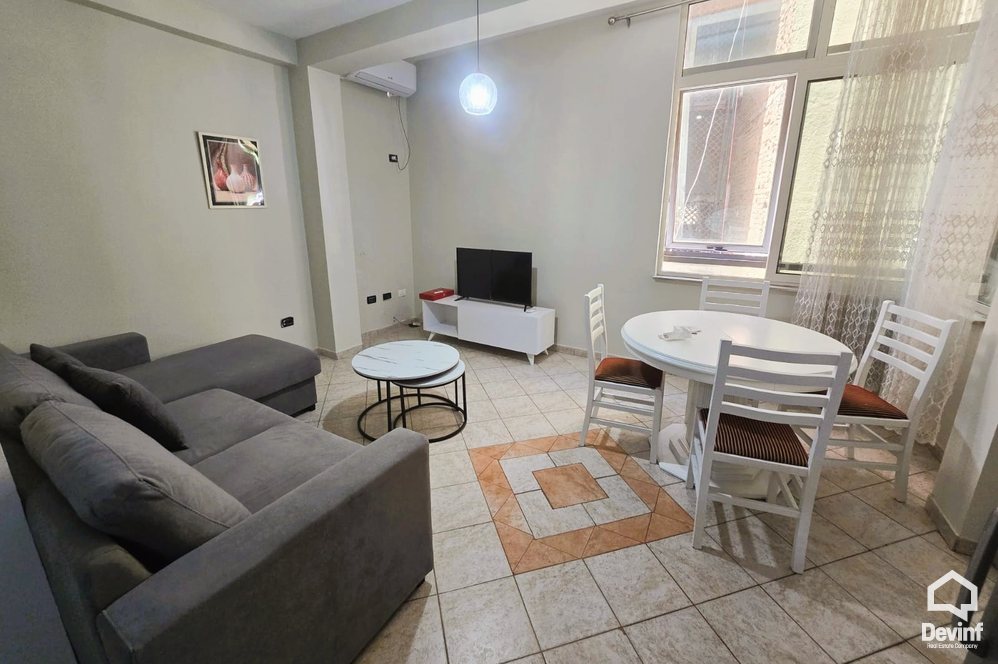 Tirane Qera Apartament 1+1 Apartament ne qender te Tiranes apartament
