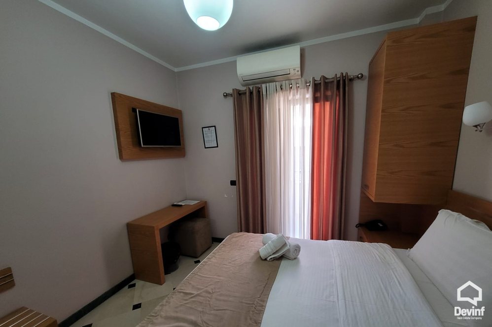 Tirane Shitje Hotel  Rruga Elbasanit, prane vilave Gjermane hotel zyra