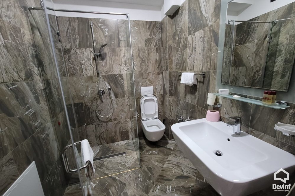 Tirane Shitje Hotel  Rruga Elbasanit, prane vilave Gjermane hotel zyra