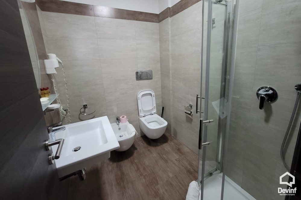 Tirane Shitje Hotel  Rruga Elbasanit, prane vilave Gjermane hotel zyra