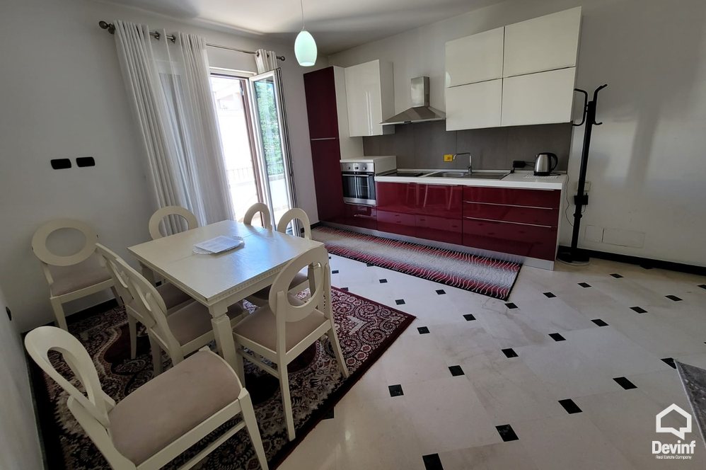 Tirane Shitje Hotel  Rruga Elbasanit, prane vilave Gjermane hotel zyra