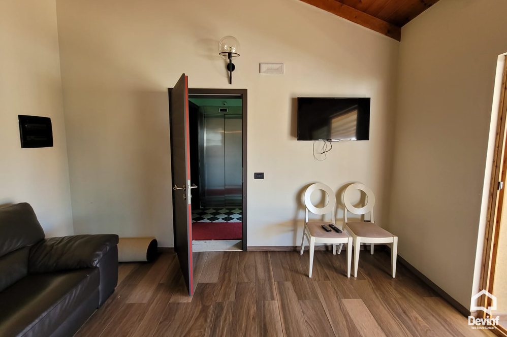 Tirane Shitje Hotel  Rruga Elbasanit, prane vilave Gjermane hotel zyra