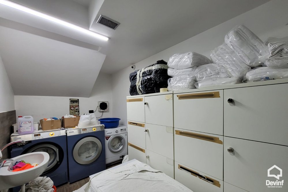 Tirane Shitje Hotel  Rruga Elbasanit, prane vilave Gjermane hotel zyra