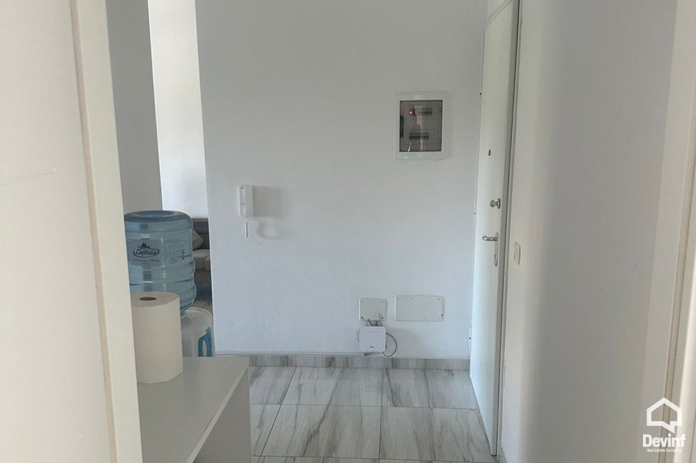 Tirane Qera Apartament 2+1 Zyre ne Rrugen Ali Demi apartament zyre