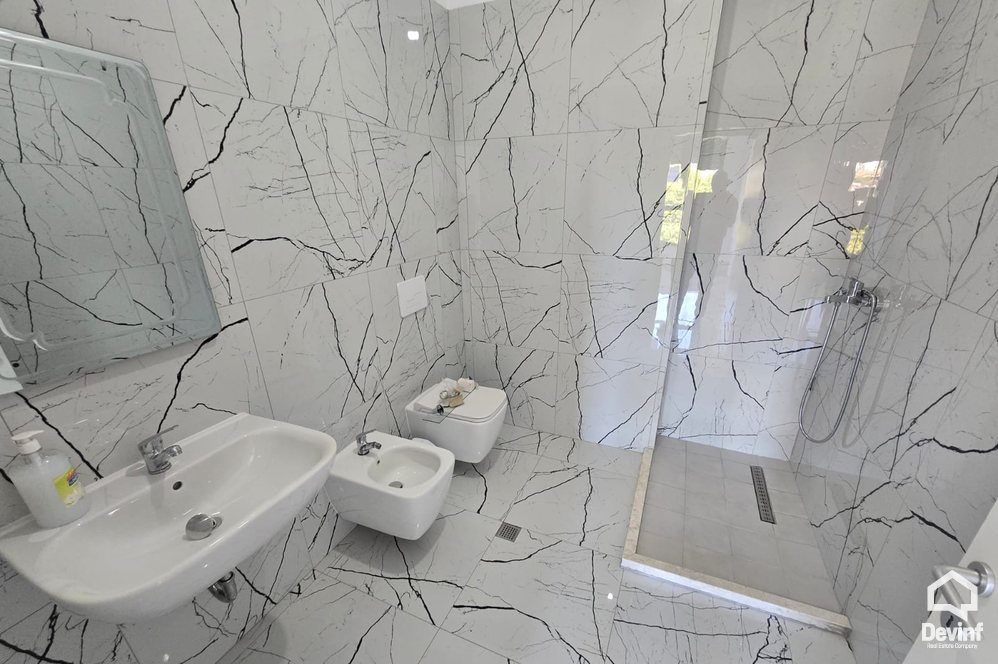 Tirane Qera Apartament 2+1 Apartament/zyre ne Rrugen Ali Demi apartament zyre