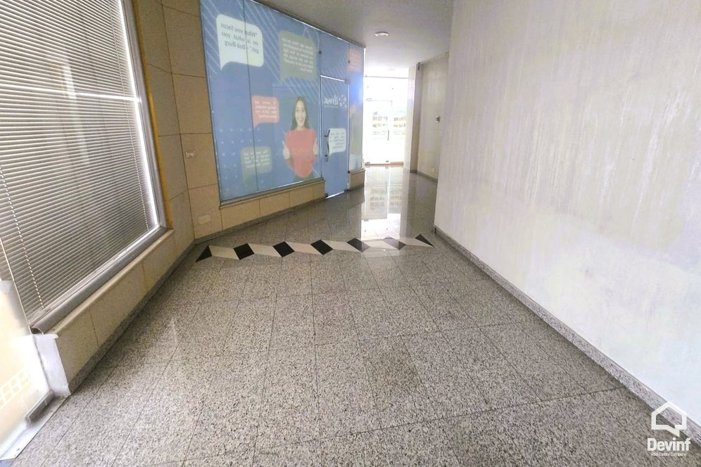 Tirane For Rent Office Office in Xhanfize Keko Street Office klinke