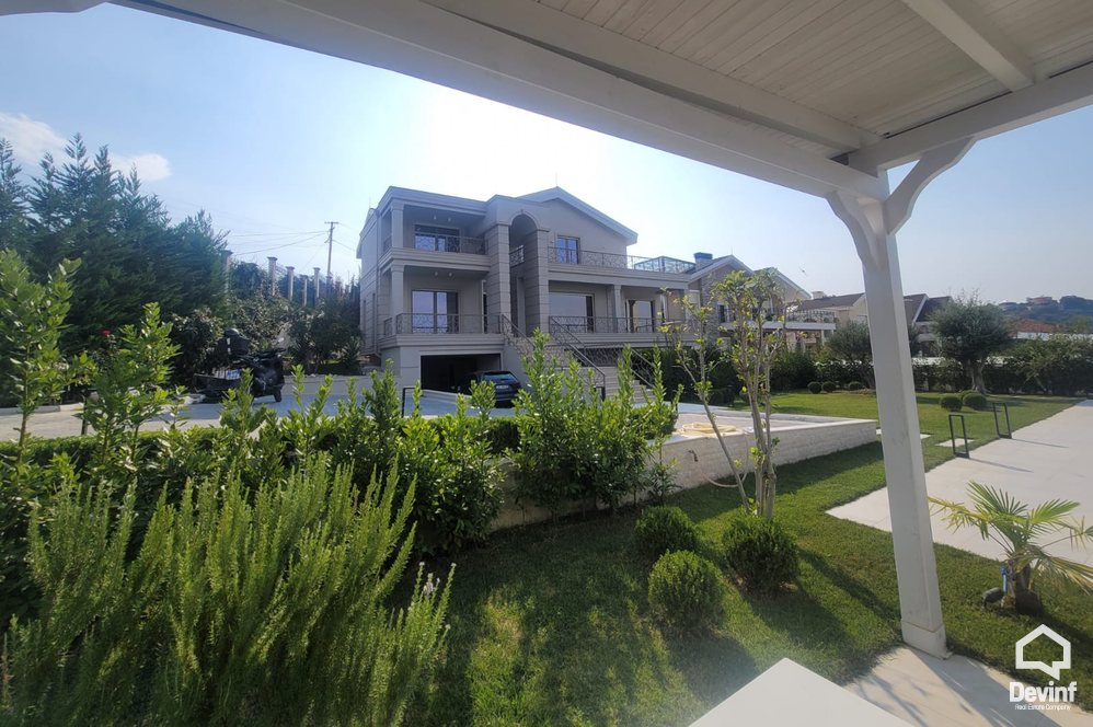 Tirane For Rent Villa Me shume se 4 dhoma Villa in the Farka area, only 5 kilometers from the center of Tirana Villa