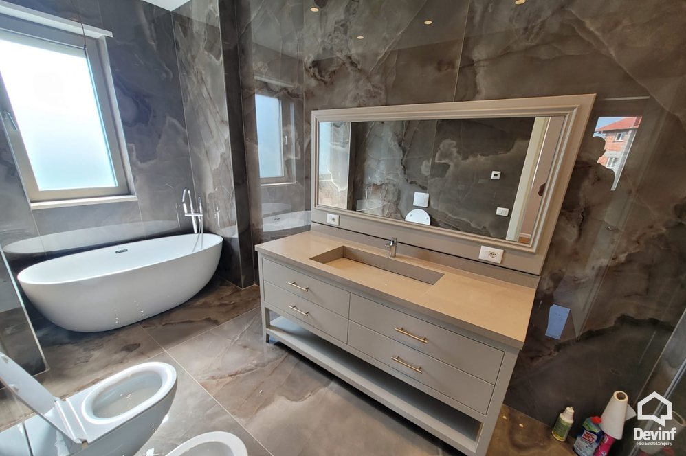 Tirane For Rent Villa Me shume se 4 dhoma Villa in the Farka area, only 5 kilometers from the center of Tirana Villa