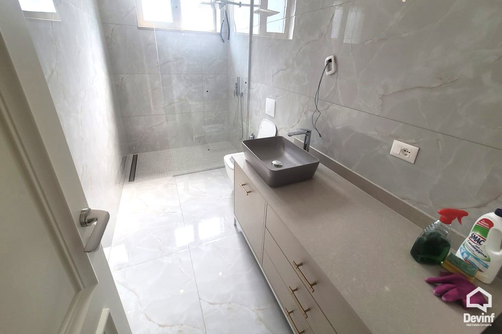 Tirane For Rent Villa Me shume se 4 dhoma Villa in the Farka area, only 5 kilometers from the center of Tirana Villa