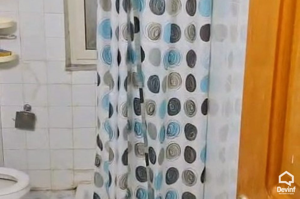 Tirane Qera Apartament 2+1 Apartament tek blloku 1 Maji, ne krah te zones se Bllokut apartament