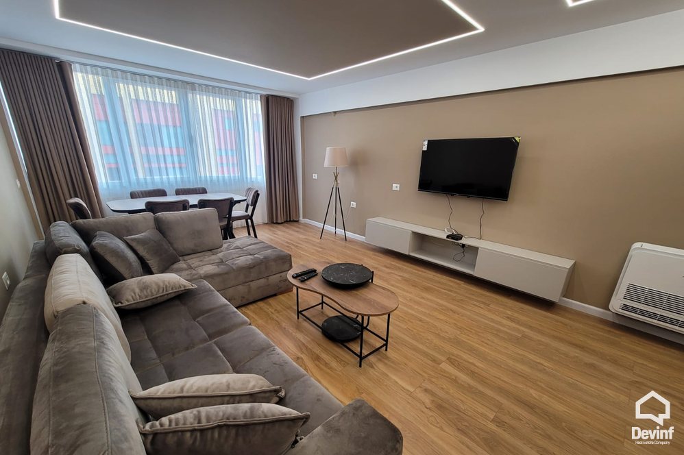 Tirane Qera Apartament 2+1 Apartament ne qender pak metra larg Sheshit Skenderbej apartament