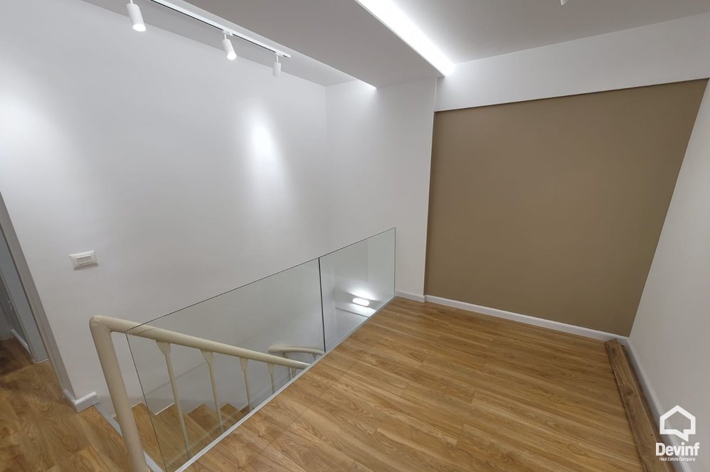 Tirane Qera Apartament 2+1 Apartament ne qender pak metra larg Sheshit Skenderbej apartament