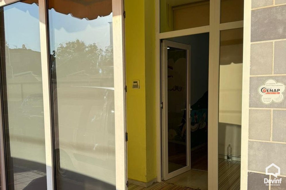 Tirane Qera Dyqan  Dyqan ne Rrugen Xhanfize Keko dyqan kopesht femijesh