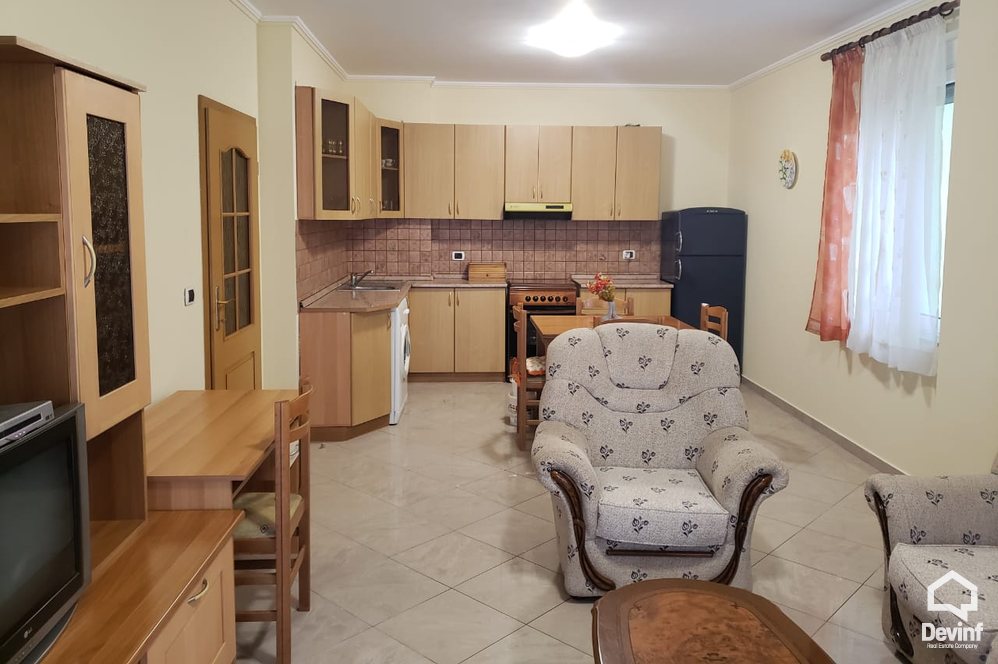 Tirane Qera Apartament 1+1 Apartament ne nje ndertim te ri i cili ndodhet ne zonen e ish Bllokut apartament
