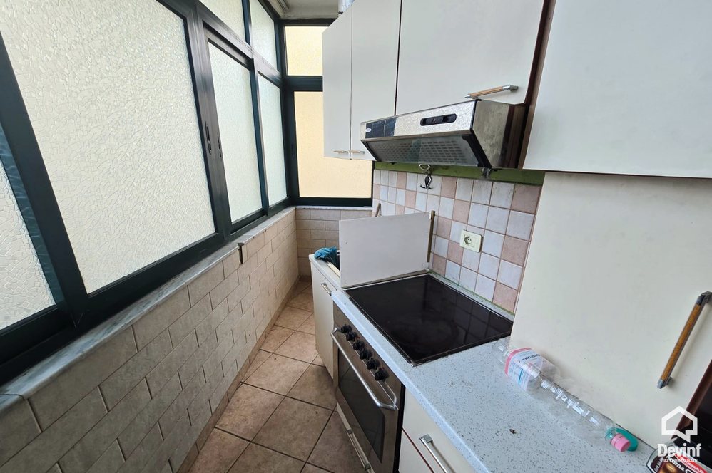 Tirane Qera Apartament 3+1  zyre