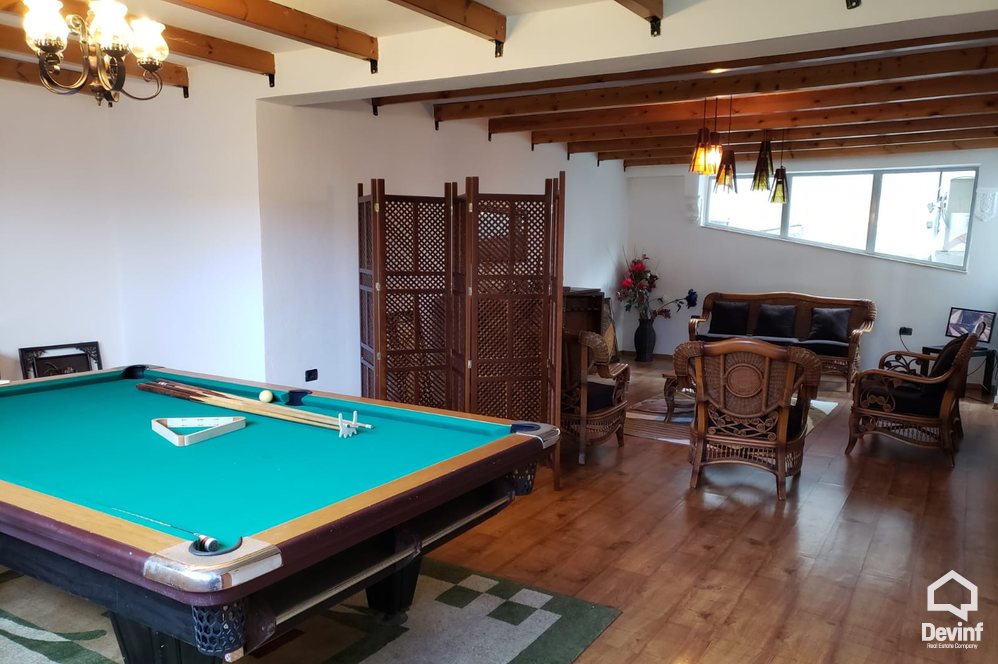 Tirane Qera Vile Me shume se 4 dhoma Vila ndodhet ne Sauk prane Liqenit vile