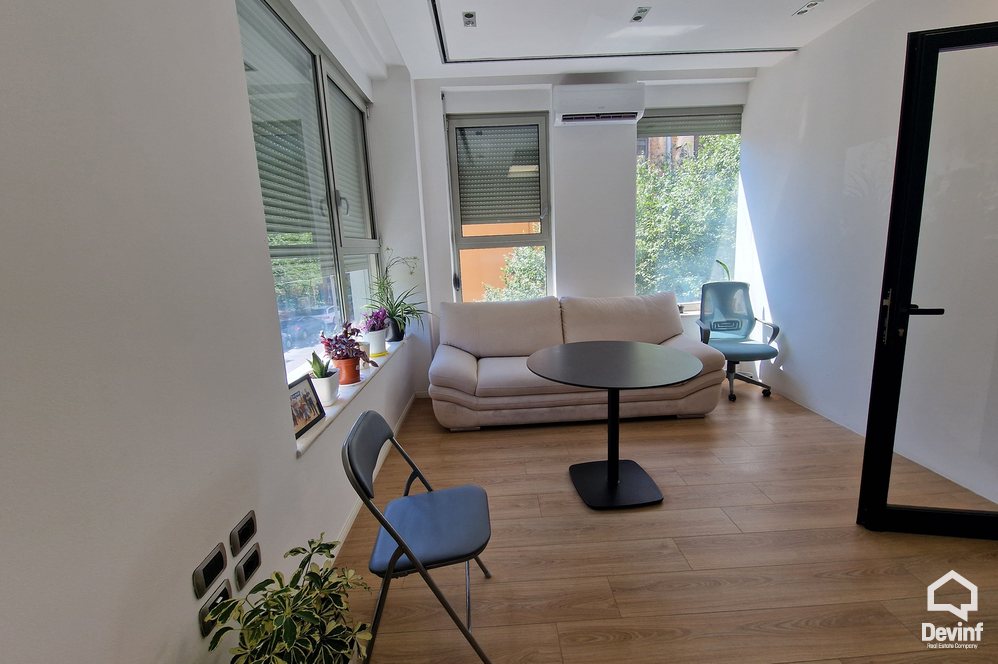 Tirane Shitje Zyre Rruga Perlat Rexhepi, mbrapa Hotel Xheko Imperial Zyre