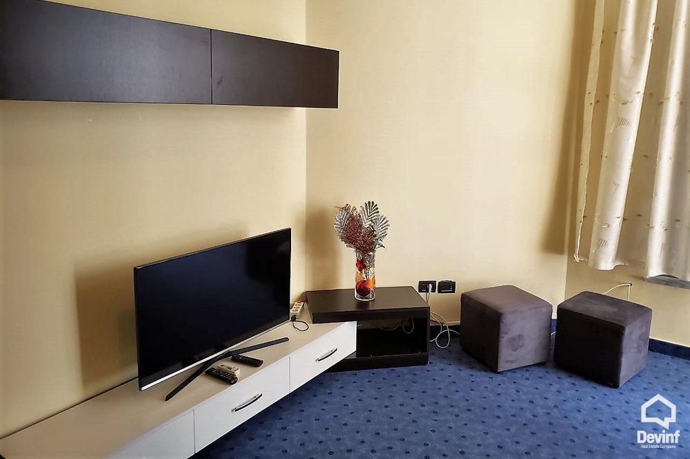 Tirane Qera Apartament 1+1+G Apartamenti ndodhet ne nje pallat te ri prane Hotel President apartament