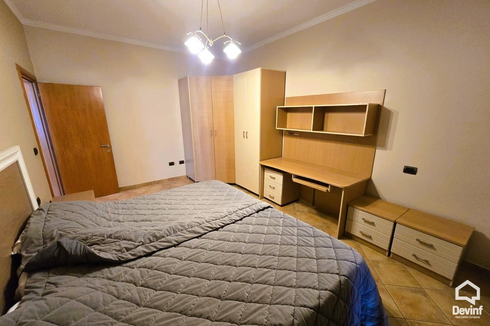 Tirane Qera Apartament 3+1 Apartamenti ndodhet ne nje ndertim te ri ne zonen e Selites apartament