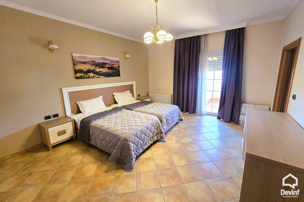 Tirane Qera Apartament 3+1 Apartamenti ndodhet ne nje ndertim te ri ne zonen e Selites apartament