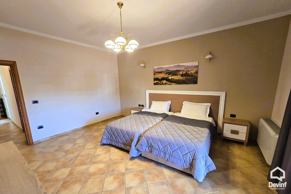 Tirane Qera Apartament 3+1 Apartamenti ndodhet ne nje ndertim te ri ne zonen e Selites apartament