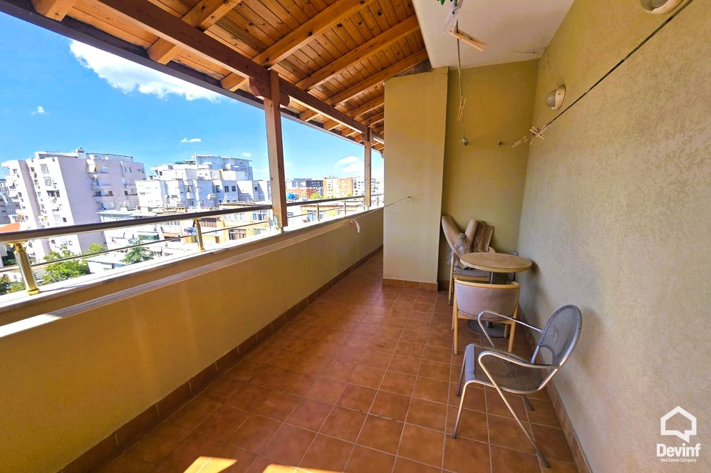 Tirane Qera Apartament 3+1 Apartamenti ndodhet ne nje ndertim te ri ne zonen e Selites apartament