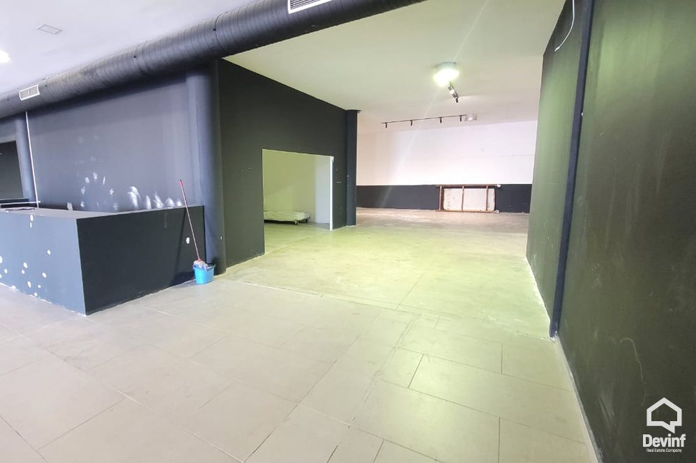 Tirane Qera Magazine Magazine/Showroom ne Autostraden Tirane-Durres magazine show room ekspozite